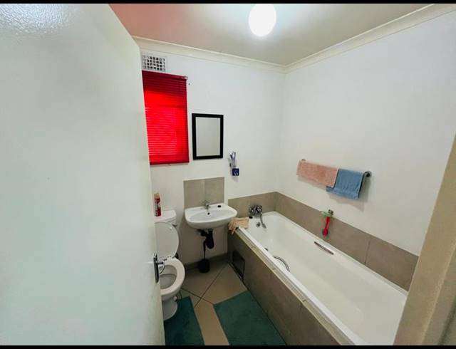 2 BEDROOM HOUSE FOR SALE IN WINDMILL PARK